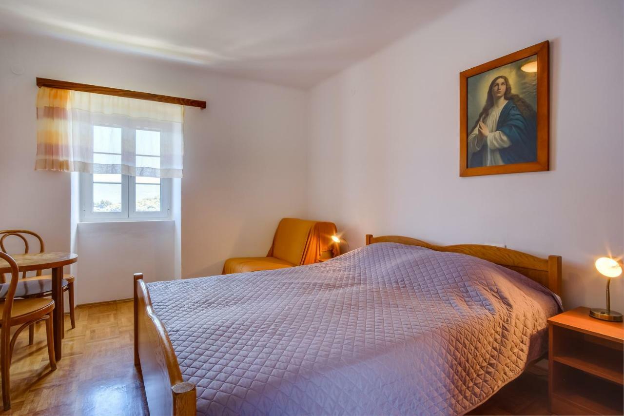 Apartments Valun Extérieur photo