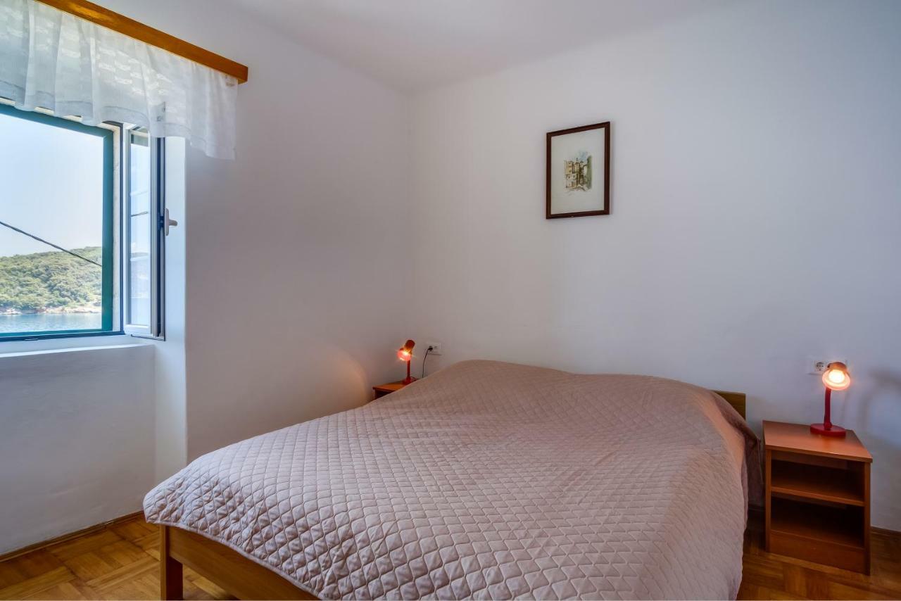 Apartments Valun Extérieur photo